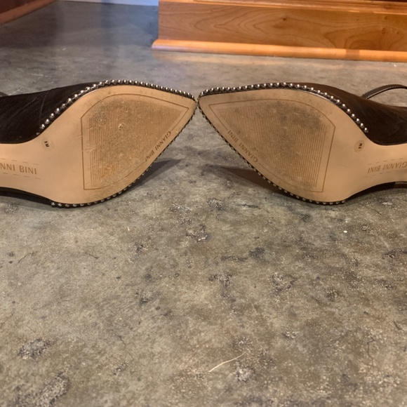 Gianni Bini Studded Black Leather High heels 8 - Picture 6 of 6